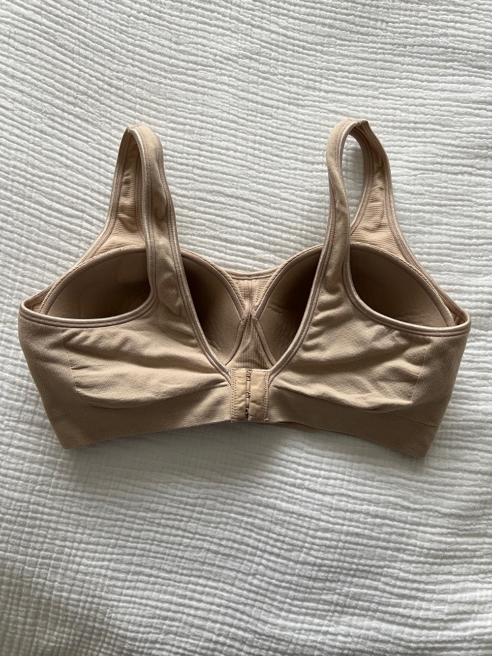 NWOT • Bali Smooth Wireless Cup Lined Comfort Bra  • Tan/Beige • Women’s Large - Picture 2 of 8